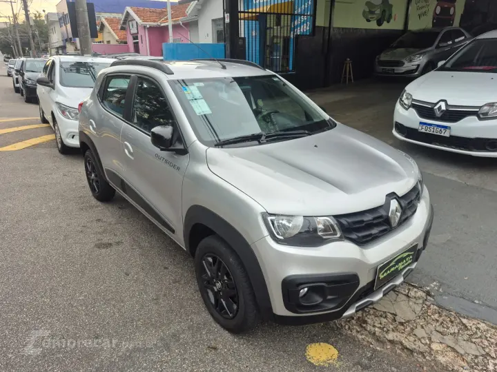 Kwid 1.0 Outsider