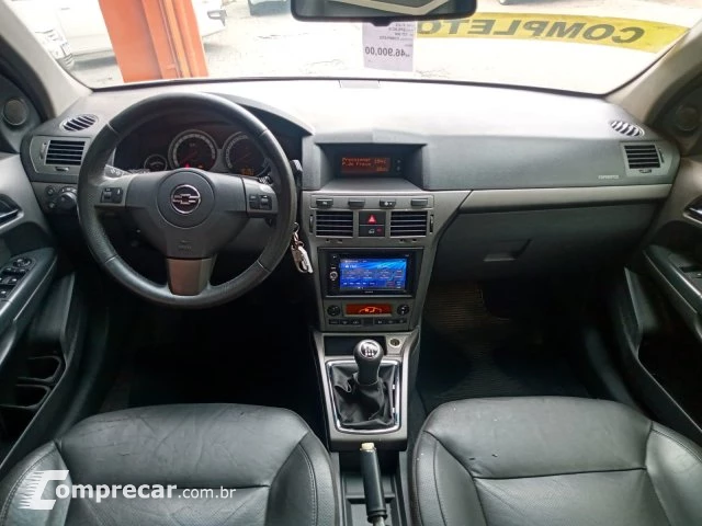 VECTRA HATCH - 2.0 MPFI GT-X HATCH 8V 4P MANUAL