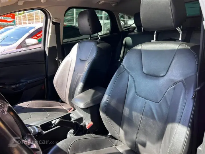 FOCUS 2.0 Titanium Fastback 16V