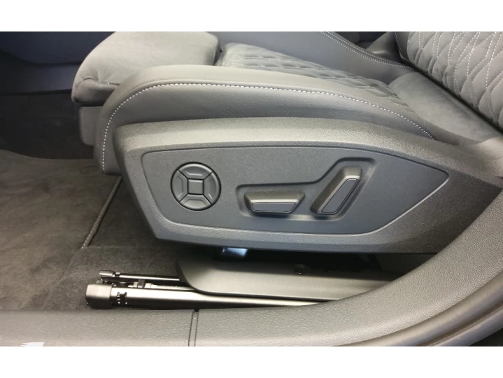 A3 2.0 40 TFSI GASOLINA SEDAN PERFORMANCE BLACK S-TRONIC