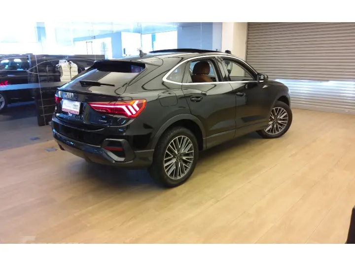 Q3 2.0 40 TFSI GASOLINA SPORTBACK PERFORMANCE QUATTRO TIPTRO