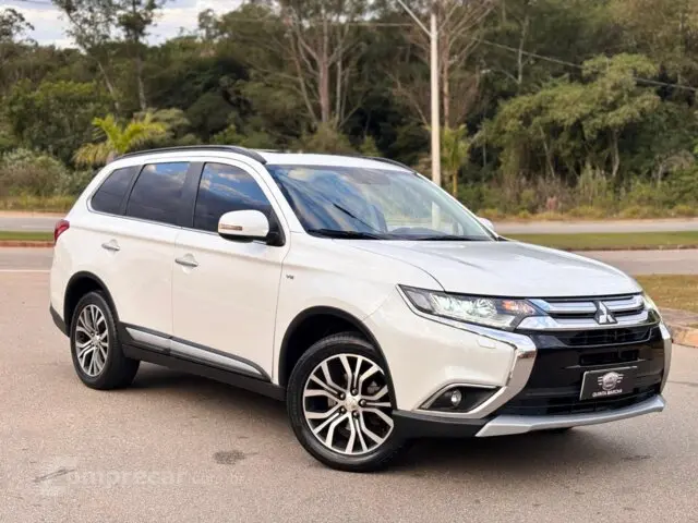 OUTLANDER 3.0 GT 4X4 V6 24V GASOLINA 4P AUTOMÁTICO