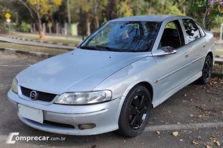 VECTRA 2.2 MPFI GL Milenium 8V