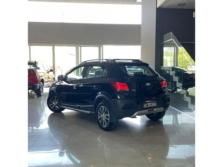 ONIX 1.4 MPFI ACTIV 8V FLEX 4P AUTOMÁTICO