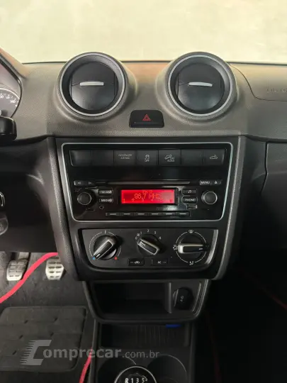 SAVEIRO 1.6 Cross CE 16V