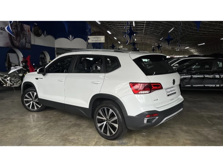 TAOS 1.4 250 TSI TOTAL FLEX HIGHLINE AUTOMÁTICO