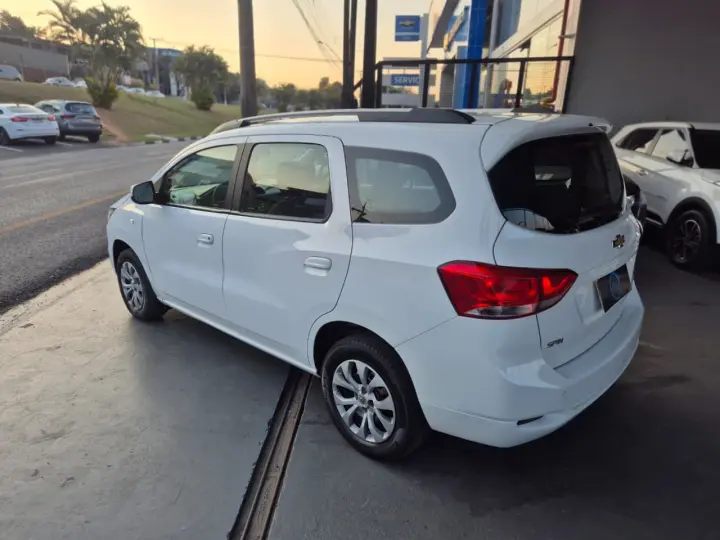 SPIN LT 1.8 8V Econo.Flex 5p Aut.