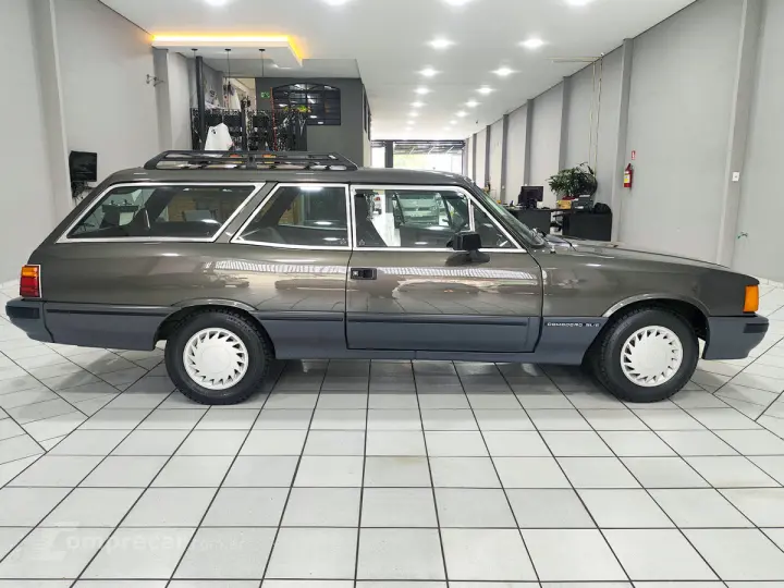 Caravan Comodoro 4.1/2.5