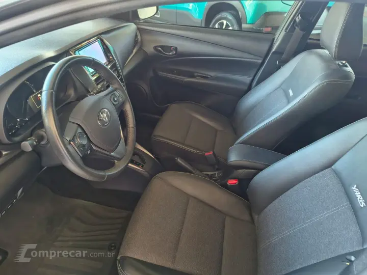 Yaris Hatch 1.5 16V 4P FLEX XS CONNECT MULTIDRIVE AUTOMÁTICO