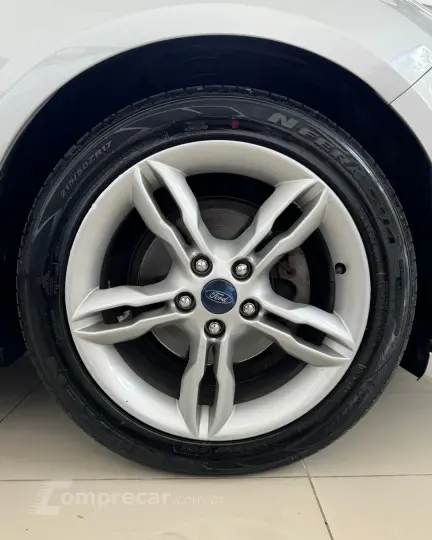 FOCUS 2.0 Titanium Hatch 16V