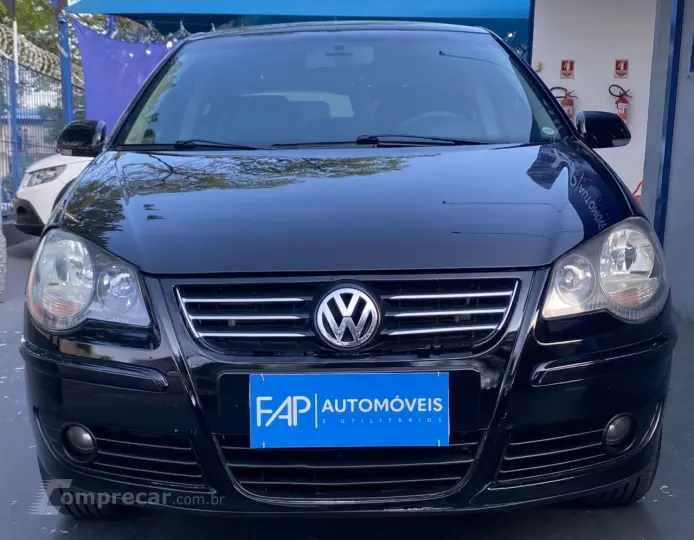 Polo Sedan 1.6 4P FLEX COMFORTLINE I-MOTION AUTOMATIZADO