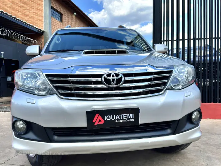 HILUX SW4 3.0 SRV 4X4 16V TURBO INTERCOOLER DIESEL 4P AUTOMÁ