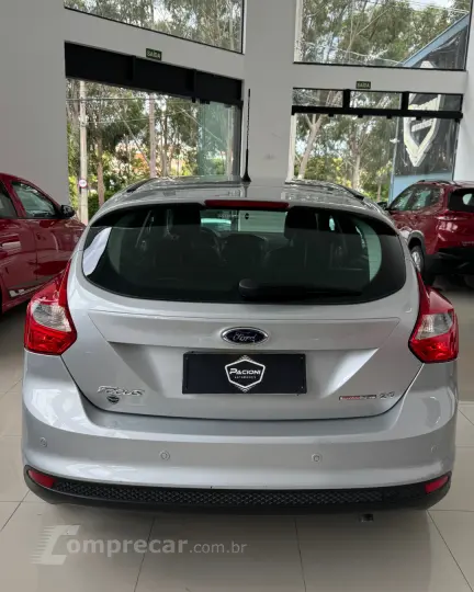 FOCUS 2.0 Titanium Hatch 16V