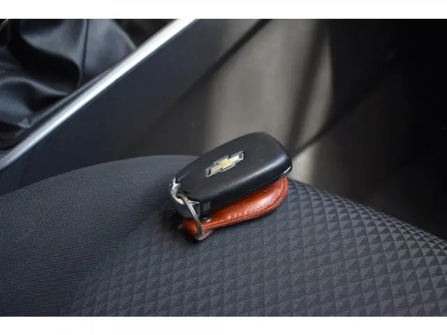 ONIX - 1.0 LT MANUAL