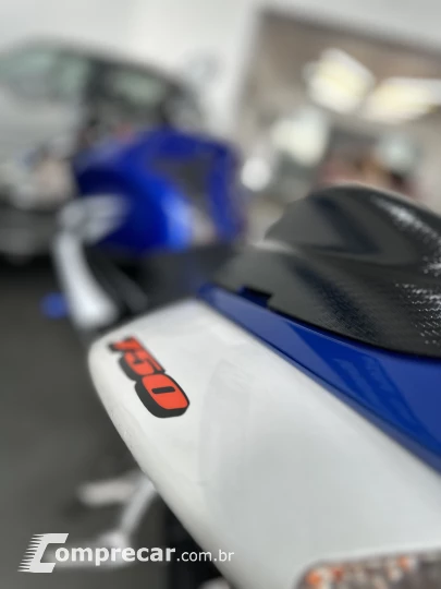 Gsx-R Sred 750