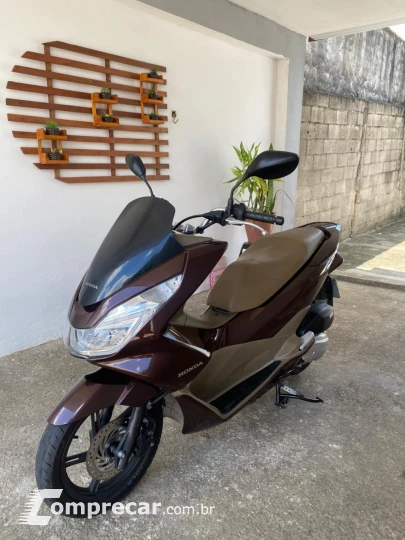 PCX 150 DLX