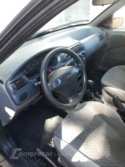 ESCORT 1.8 GL SW 16V