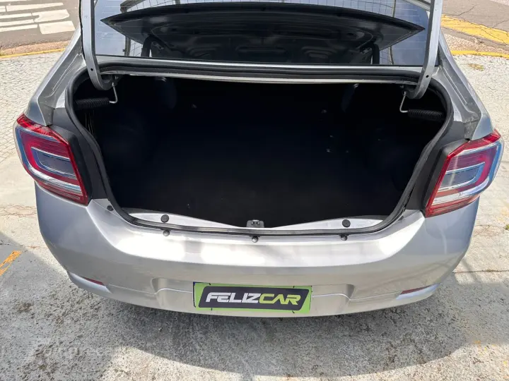 LOGAN 1.0 12V SCE Life