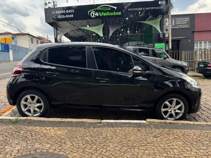 208 Allure 1.5 Flex 8V 5p