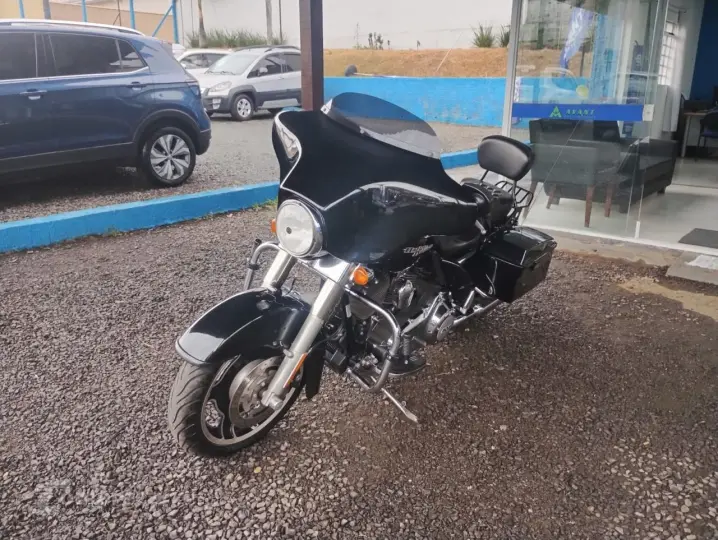 Street Glide FLHX 1700