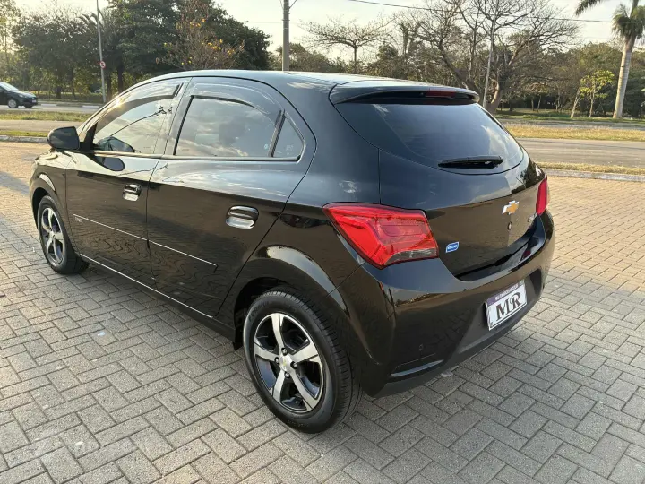 ONIX 1.4 MPFI LTZ 8V