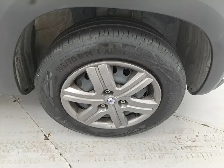 KWID 1.0 12V SCE FLEX ZEN MANUAL