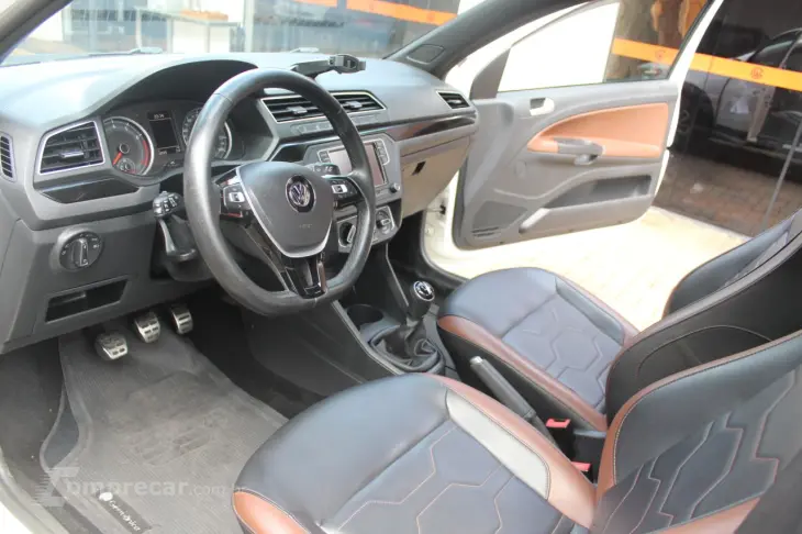 Saveiro 1.6 16V G6 CROSS CABINE DUPLA FLEX