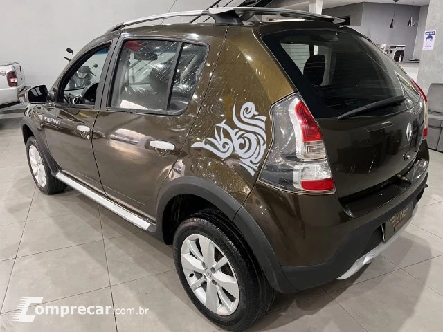 SANDERO - 1.6 STEPWAY 8V 4P MANUAL