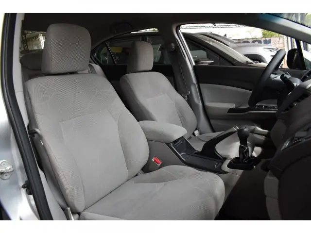 CIVIC - 1.8 LXS 16V 4P MANUAL