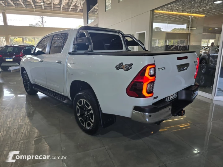 HILUX 2.8 D-4D TURBO DIESEL CD SRX 4X4 AUTOMÁTICO