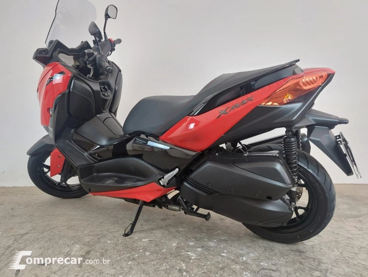 YAMAHA XMAX ABS