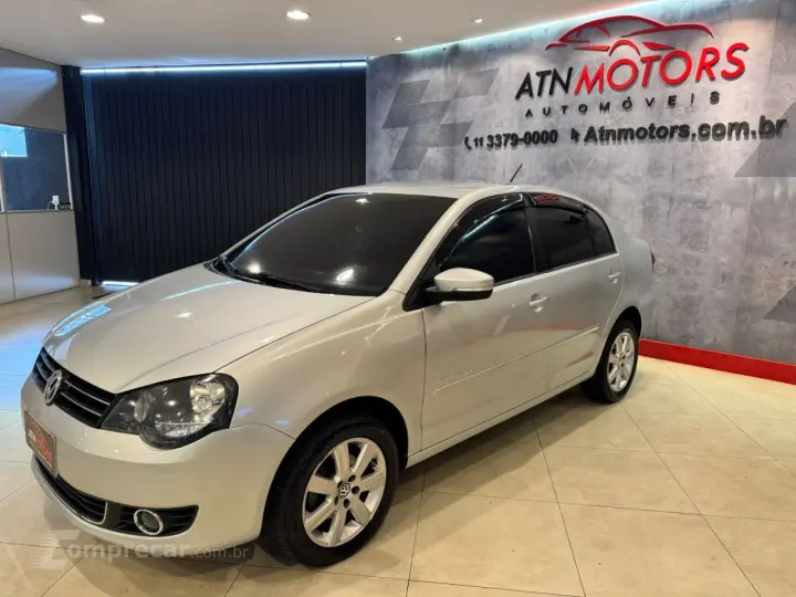 Polo Sedan 1.6 4P FLEX COMFORTLINE I-MOTION AUTOMATIZADO