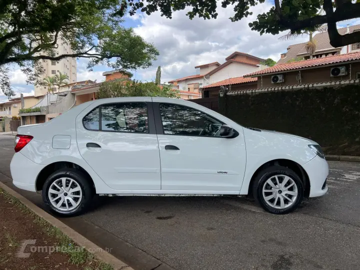 LOGAN 1.0 Authentique 16V