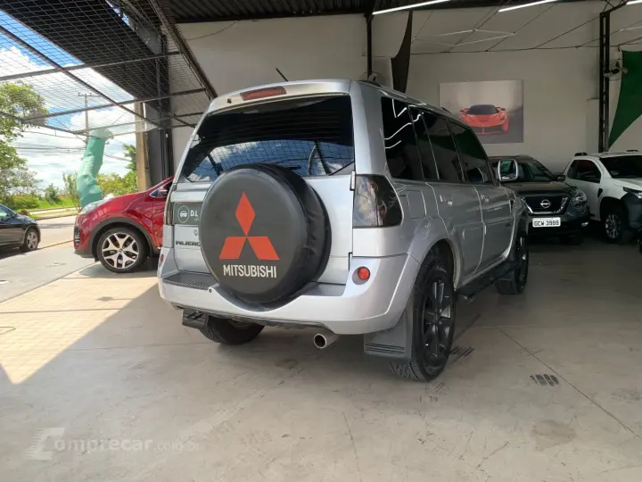 Pajero TR4 2.0/ 2.0 Flex 16V 4x4 Aut.