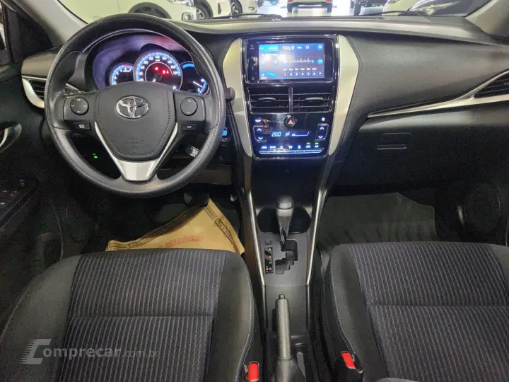 Yaris Sedan 1.5 16V 4P FLEX PLUS MULTIDRIVE AUTOMÁTICO CVT