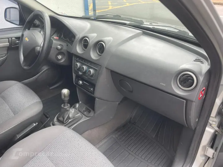 CELTA 1.0 MPFI LT 8V