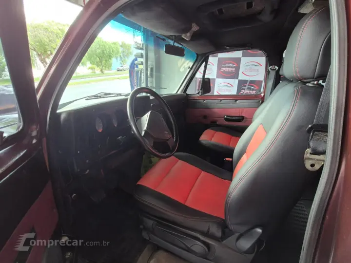 D20 4.0 Custom 4X2 CD 8V Turbo