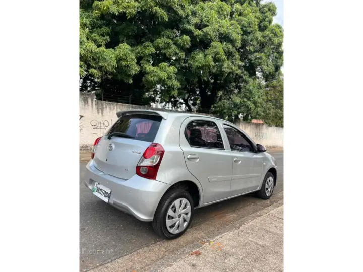 ETIOS 1.3 X 16V FLEX 4P MANUAL