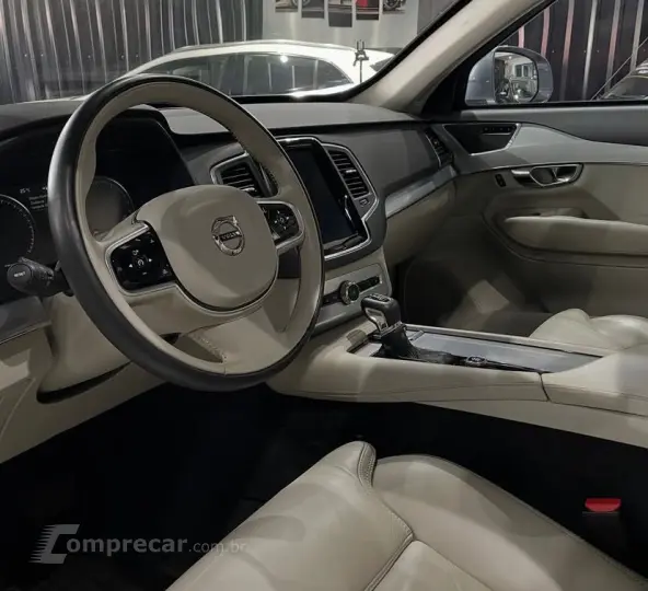 XC90 2.0 T6 Momentum AWD Geartronic