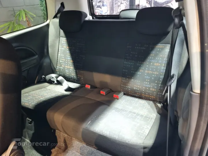 UNO 1.0 EVO Vivace 8V