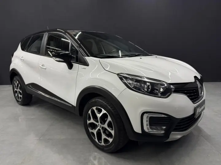 CAPTUR 1.6 16V SCE FLEX BOSE X-TRONIC