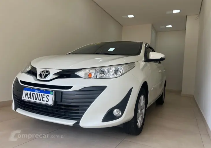YARIS 1.5 16V Sedan XL