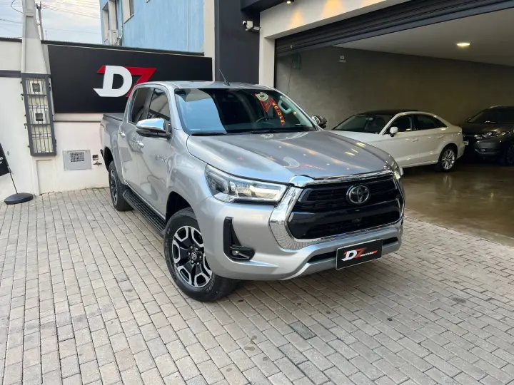 HILUX 2.8 D-4d Turbo CD SRX 4X4
