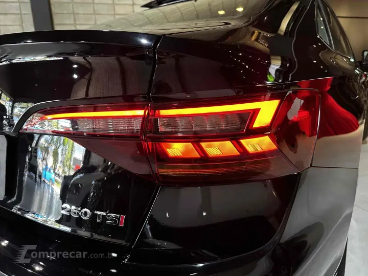 JETTA 1.4 250 TSI TOTAL FLEX COMFORTLINE TIPTRONIC