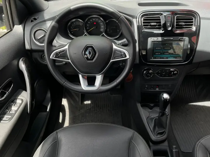 SANDERO 1.6 16V SCE Stepway Iconic