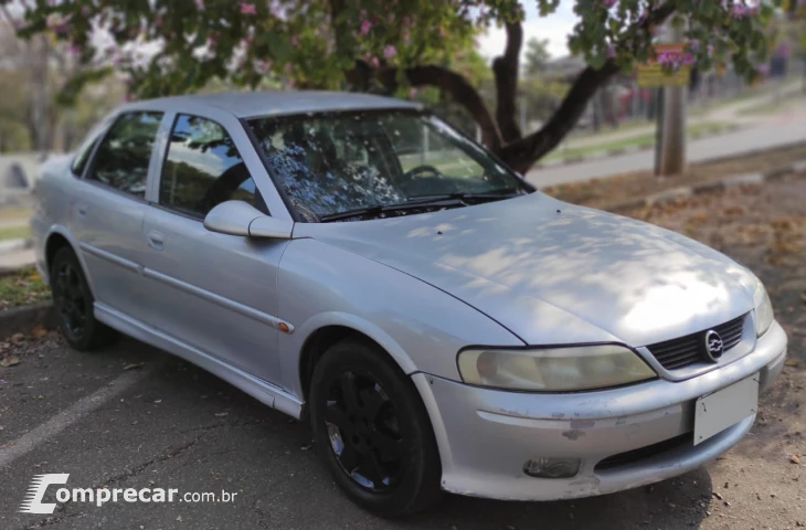 VECTRA 2.2 MPFI GL Milenium 8V