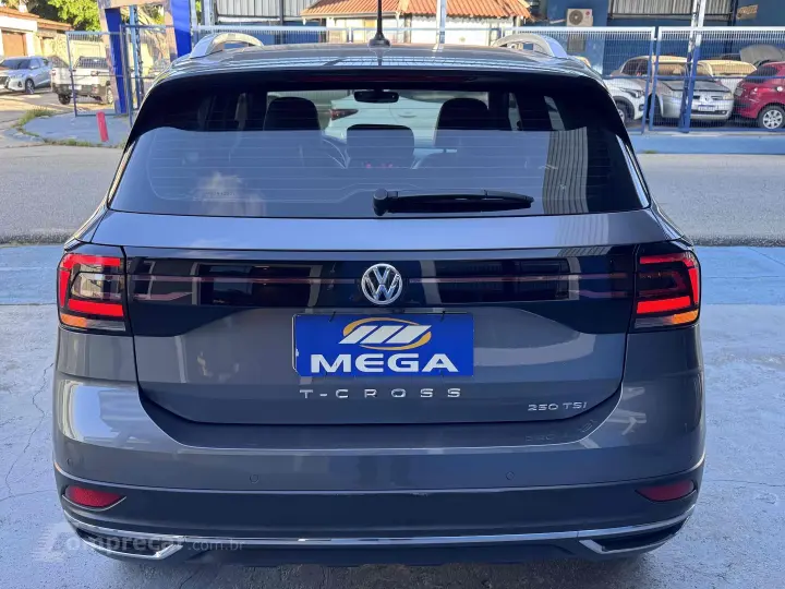 T-CROSS 1.4 250 TSI TOTAL FLEX HIGHLINE AUTOMÁTICO