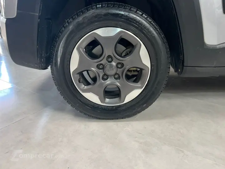 Renegade 1.8 16V 4P FLEX