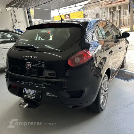 Bravo ESSENCE Dualogic 1.8 Flex 16V 5p