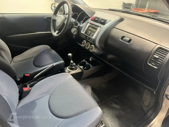 Fit 1.4 16V 4P CX FLEX